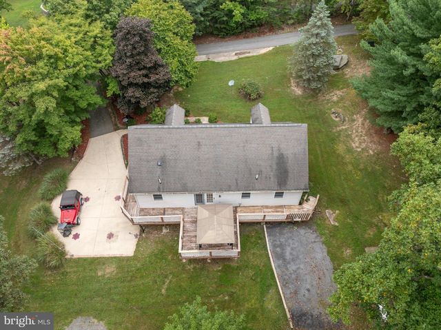 298 ASHLAND WOODS DR, Harpers Ferry, WV 25425