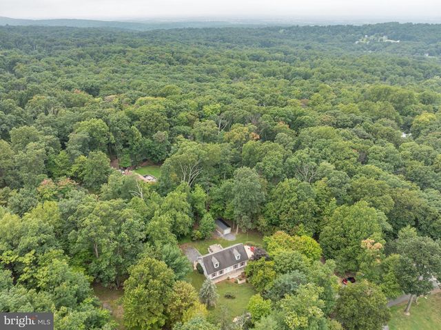 298 ASHLAND WOODS DR, Harpers Ferry, WV 25425