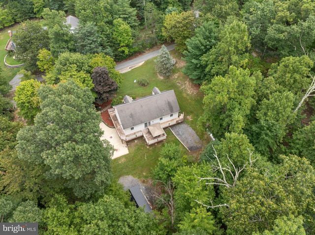298 ASHLAND WOODS DR, Harpers Ferry, WV 25425