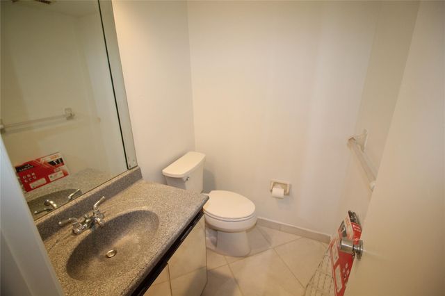 802 Cypress Grove Ln 309, Pompano Beach, FL 33069