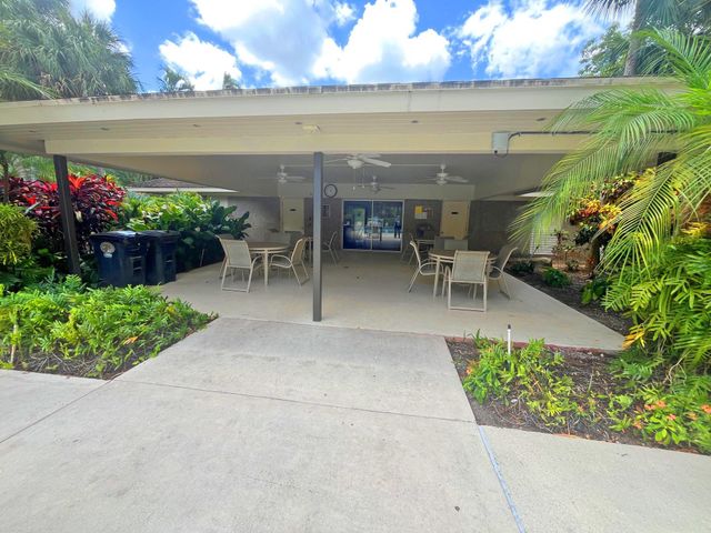 802 Cypress Grove Ln 309, Pompano Beach, FL 33069