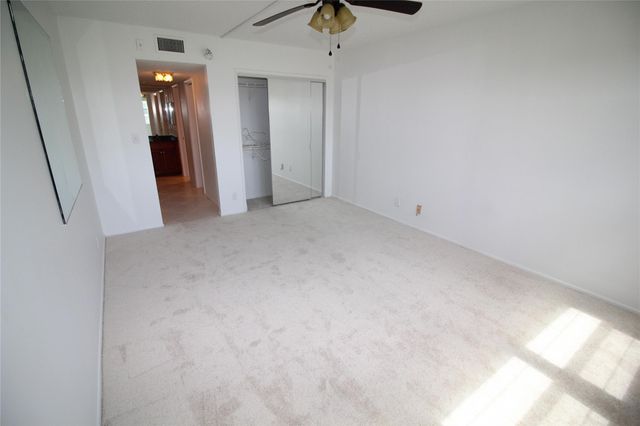 802 Cypress Grove Ln 309, Pompano Beach, FL 33069