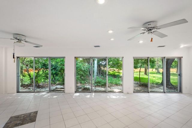 4704 Queen Palm Lane, Tamarac, FL 33319