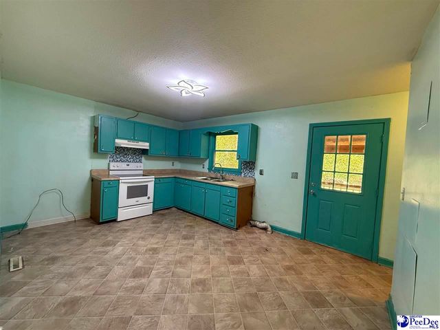 2545 Robinson View Drive, Hartsville, SC 29550