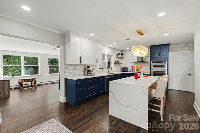 2814 winding oak Drive, Charlotte, NC 28270