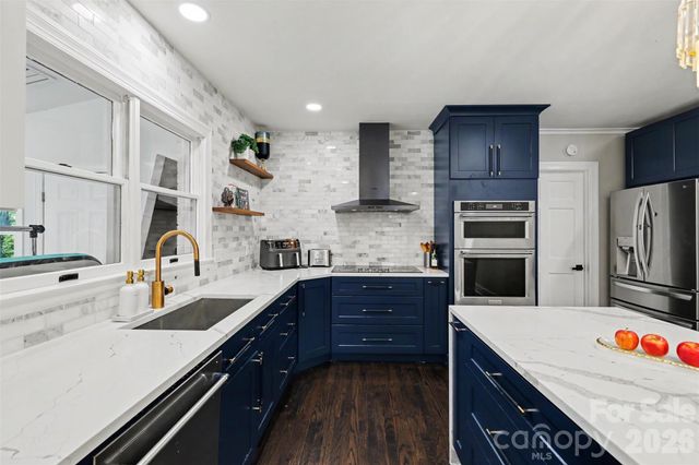 2814 winding oak Drive, Charlotte, NC 28270