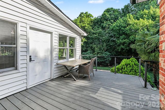 2814 winding oak Drive, Charlotte, NC 28270