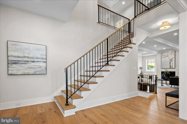 5412 21ST ST N, Arlington, VA 22205