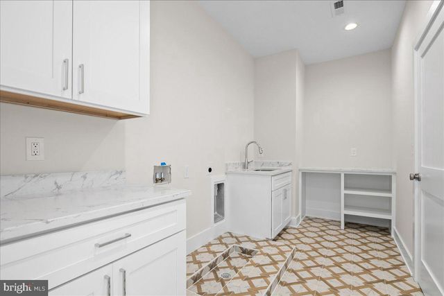 5412 21ST ST N, Arlington, VA 22205