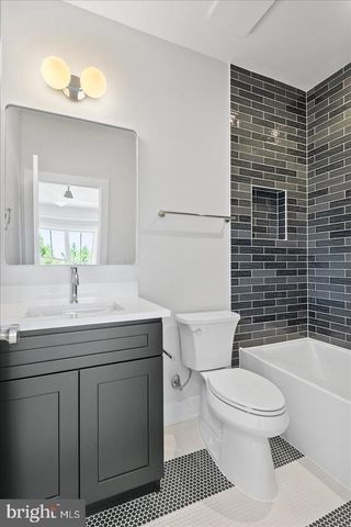5412 21ST ST N, Arlington, VA 22205