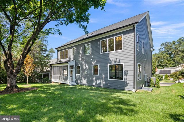 5412 21ST ST N, Arlington, VA 22205