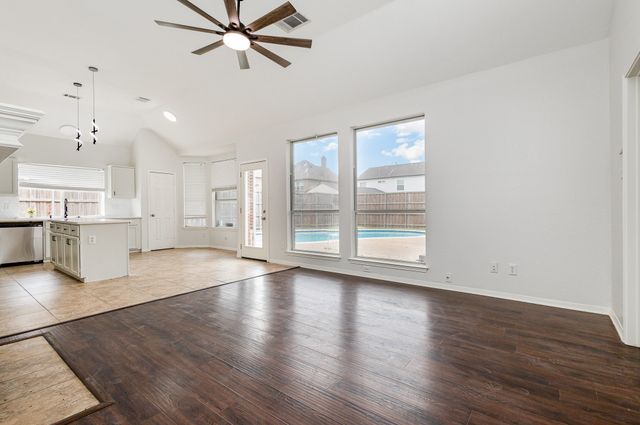 7318 Harbor Drive, Rowlett, TX 75088