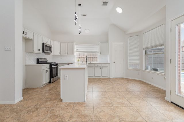 7318 Harbor Drive, Rowlett, TX 75088