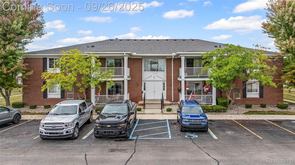 2100 Fort Street, Trenton, MI 48183