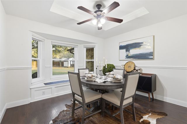 109 Mccullar Road, Burleson, TX 76028