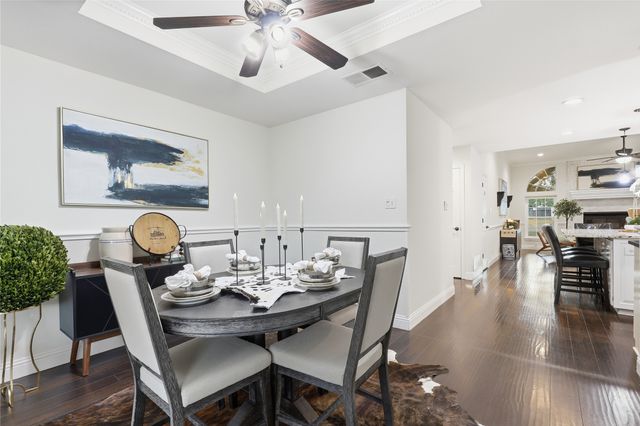 109 Mccullar Road, Burleson, TX 76028