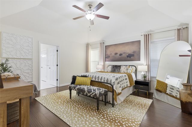 109 Mccullar Road, Burleson, TX 76028