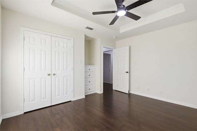 109 Mccullar Road, Burleson, TX 76028