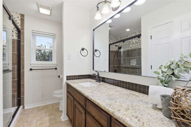 109 Mccullar Road, Burleson, TX 76028