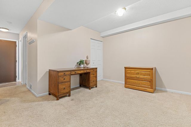 14350 92nd Avenue N, Maple Grove, MN 55369