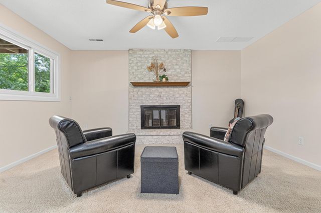 14350 92nd Avenue N, Maple Grove, MN 55369