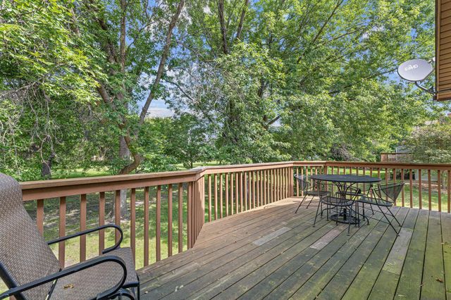 14350 92nd Avenue N, Maple Grove, MN 55369
