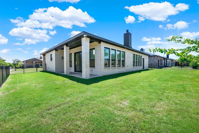 3700 Creek View Drive, Mckinney, TX 75071