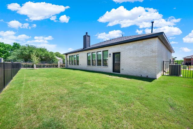 3700 Creek View Drive, Mckinney, TX 75071