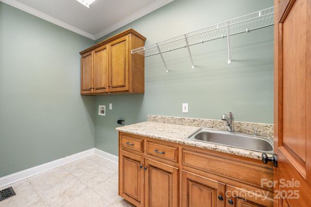 182 Canal Drive, Statesville, NC 28677