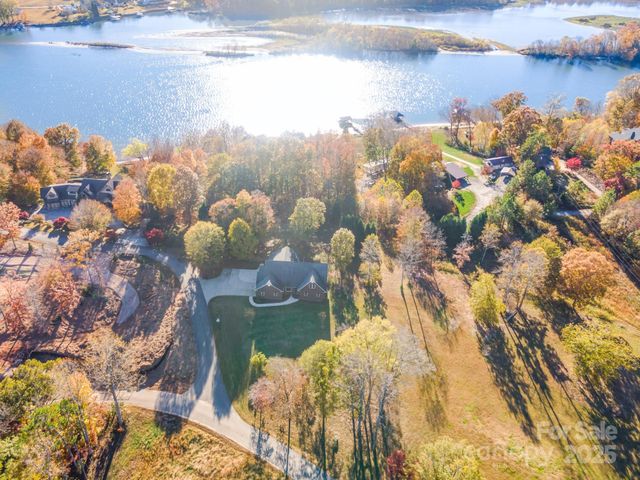 182 Canal Drive, Statesville, NC 28677