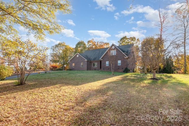 182 Canal Drive, Statesville, NC 28677