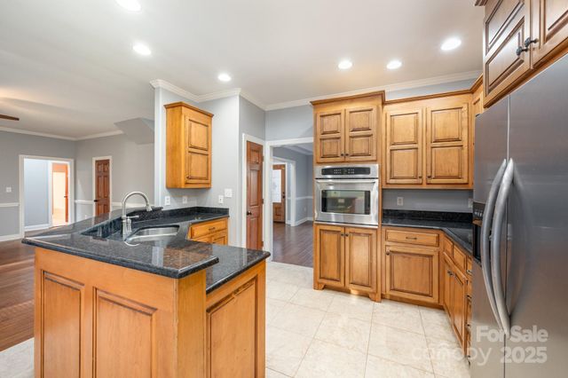 182 Canal Drive, Statesville, NC 28677