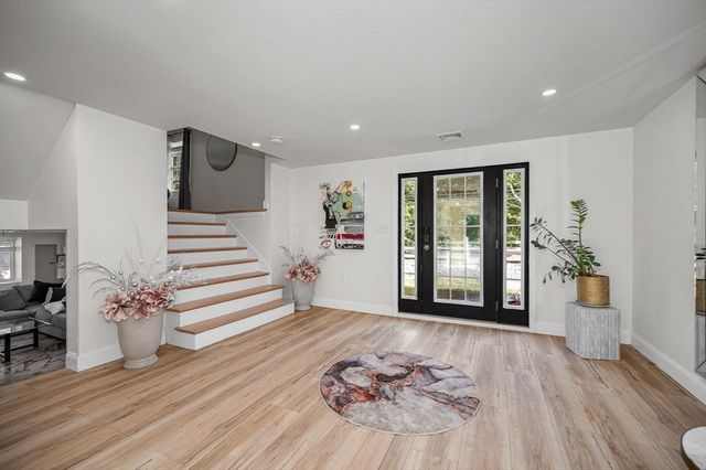 230 North St, Tewksbury, MA 01876