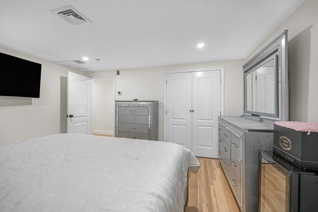 230 North St, Tewksbury, MA 01876