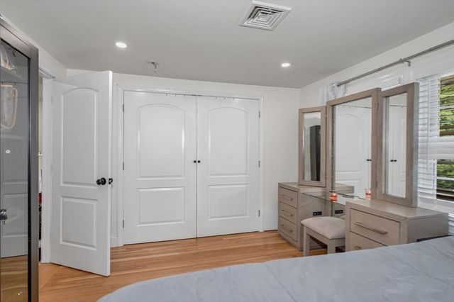 230 North St, Tewksbury, MA 01876