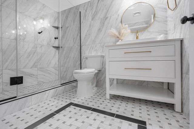 230 North St, Tewksbury, MA 01876