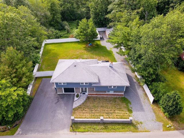 230 North St, Tewksbury, MA 01876