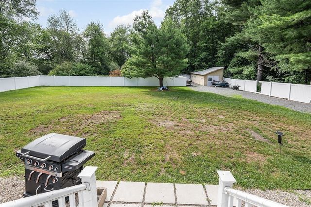 230 North St, Tewksbury, MA 01876
