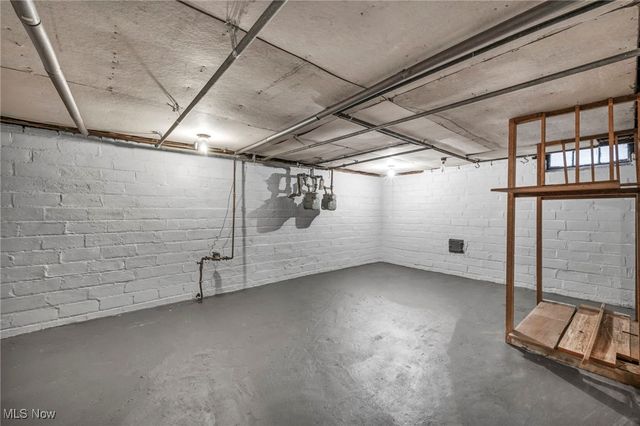 18416 Winslow Road, Shaker Heights, OH 44122