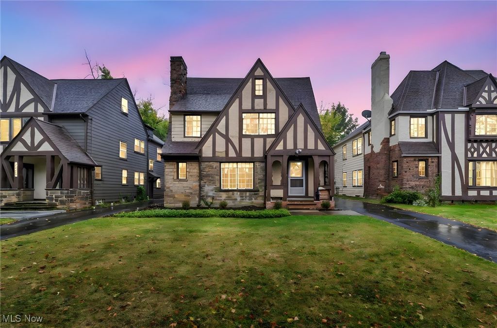 18416 Winslow Road, Shaker Heights, OH 44122