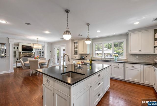 8 Mill Glen Court, Upper Saddle River, NJ 07458