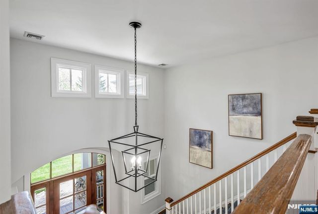 8 Mill Glen Court, Upper Saddle River, NJ 07458