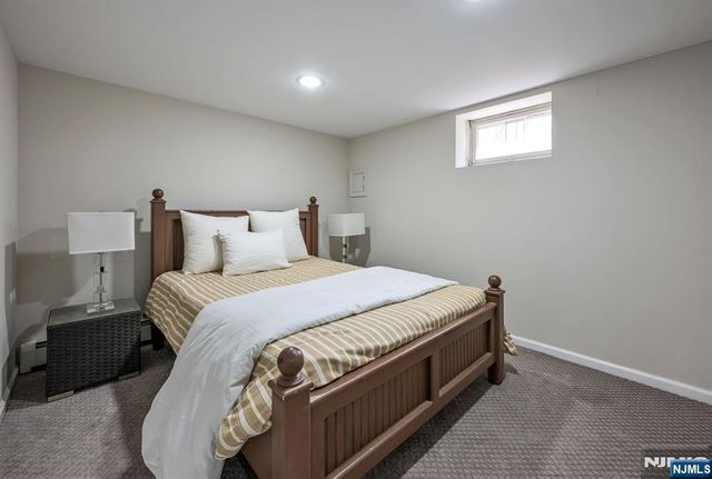 8 Mill Glen Court, Upper Saddle River, NJ 07458