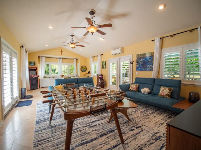 26341 NW 166TH AVENUE, High Springs, FL 32643
