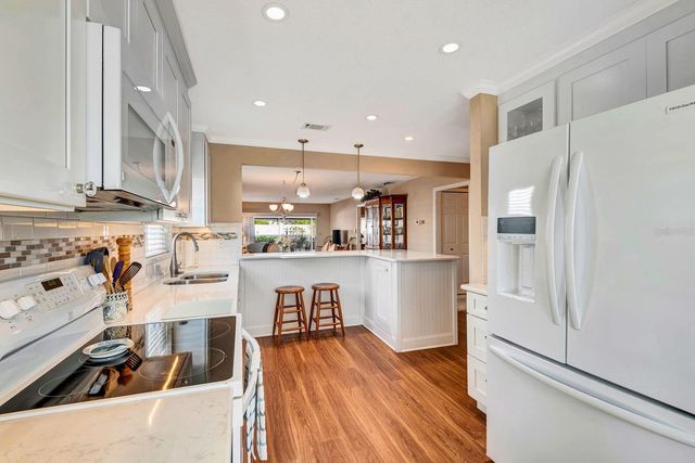 9421 KINGSTON DRIVE, Bradenton, FL 34210