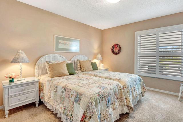 9421 KINGSTON DRIVE, Bradenton, FL 34210