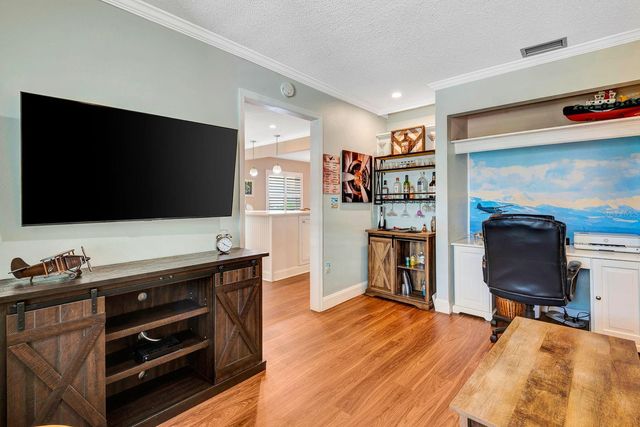 9421 KINGSTON DRIVE, Bradenton, FL 34210