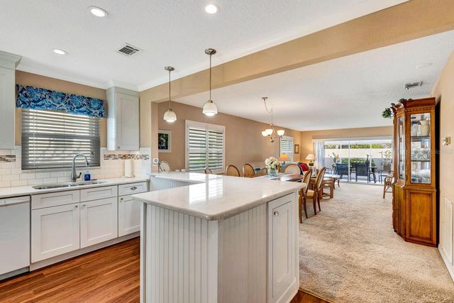 9421 KINGSTON DRIVE, Bradenton, FL 34210