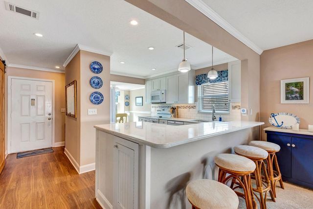 9421 KINGSTON DRIVE, Bradenton, FL 34210