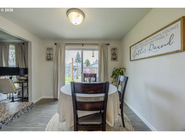 1530 DOLA St, Eugene, OR 97402